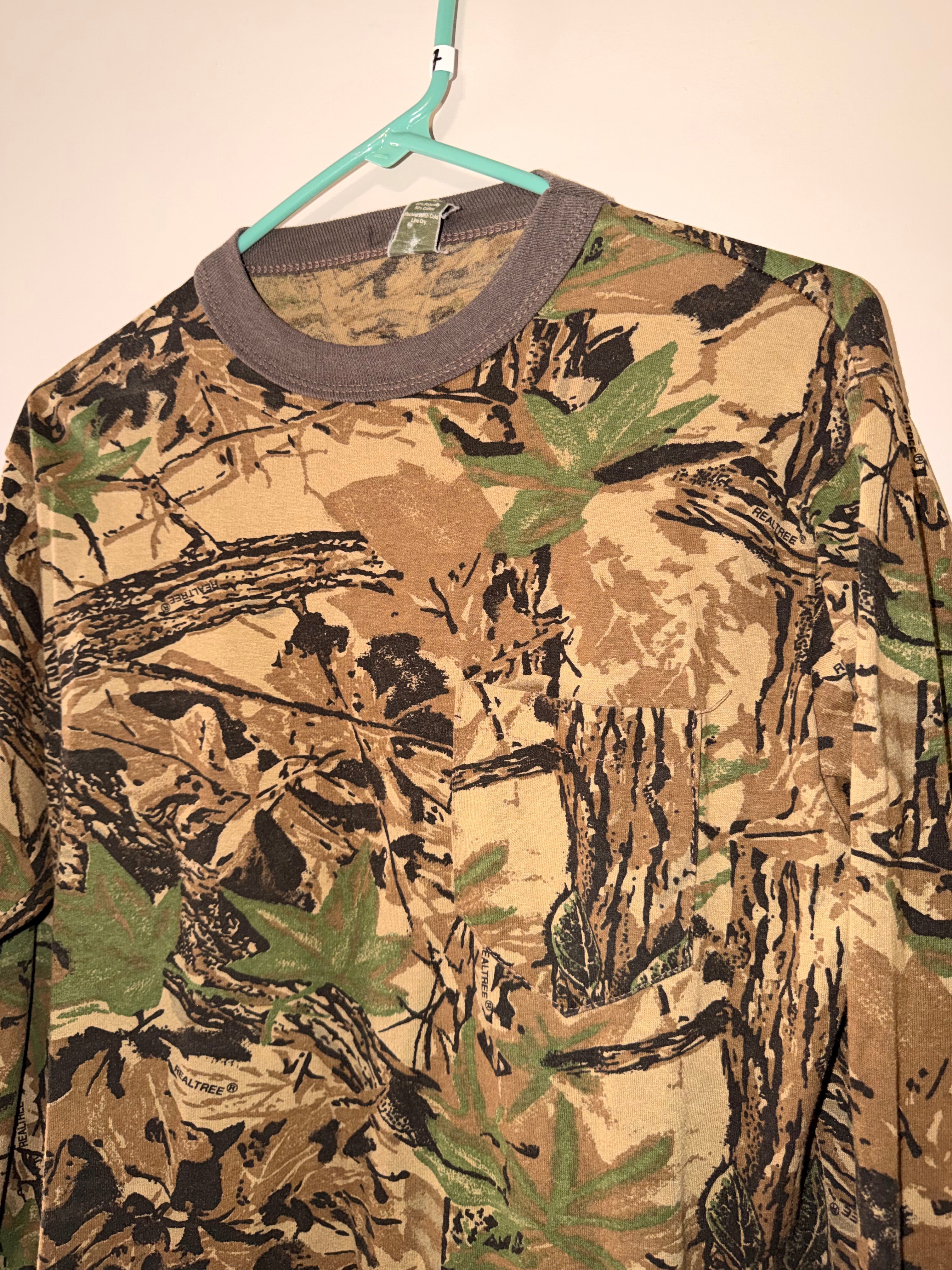 Camo Gear Collection Vintage Pocket Tee - Medium