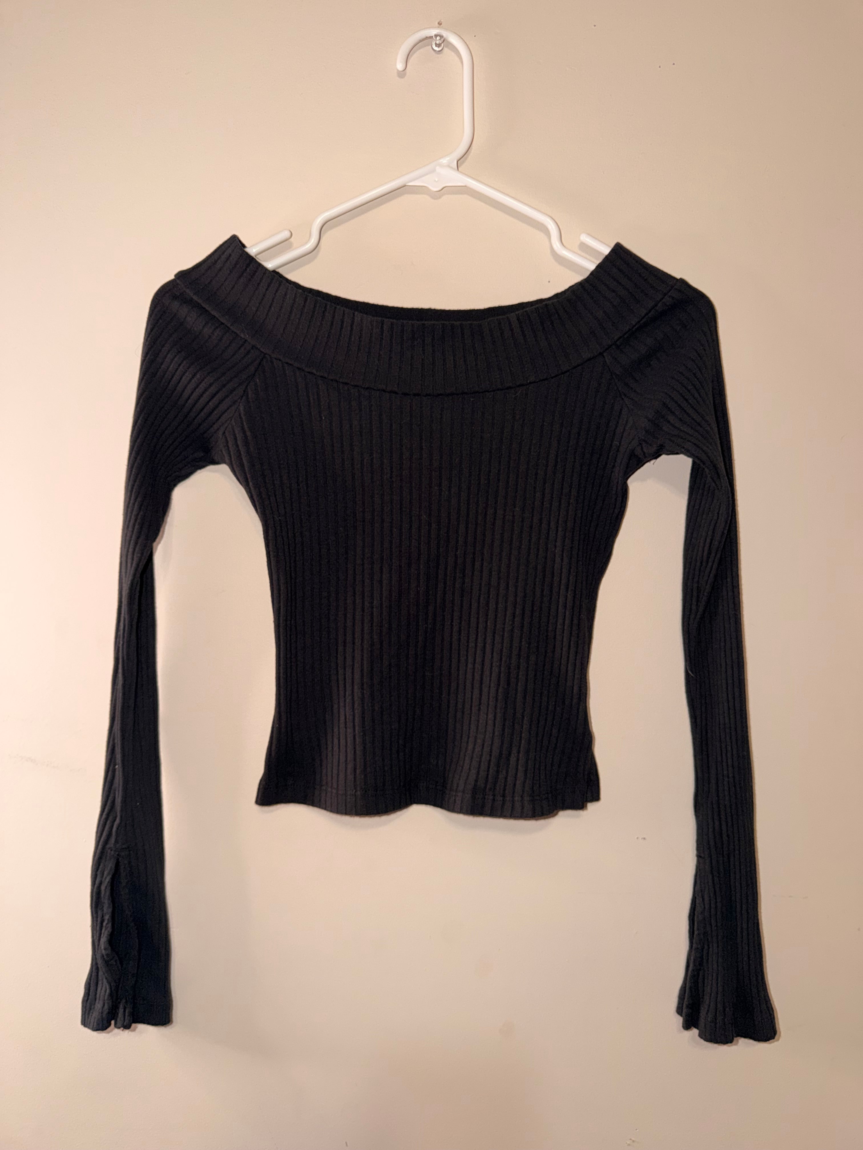 Urban Outfitters Ribbed Off The Shoulder Top - Small