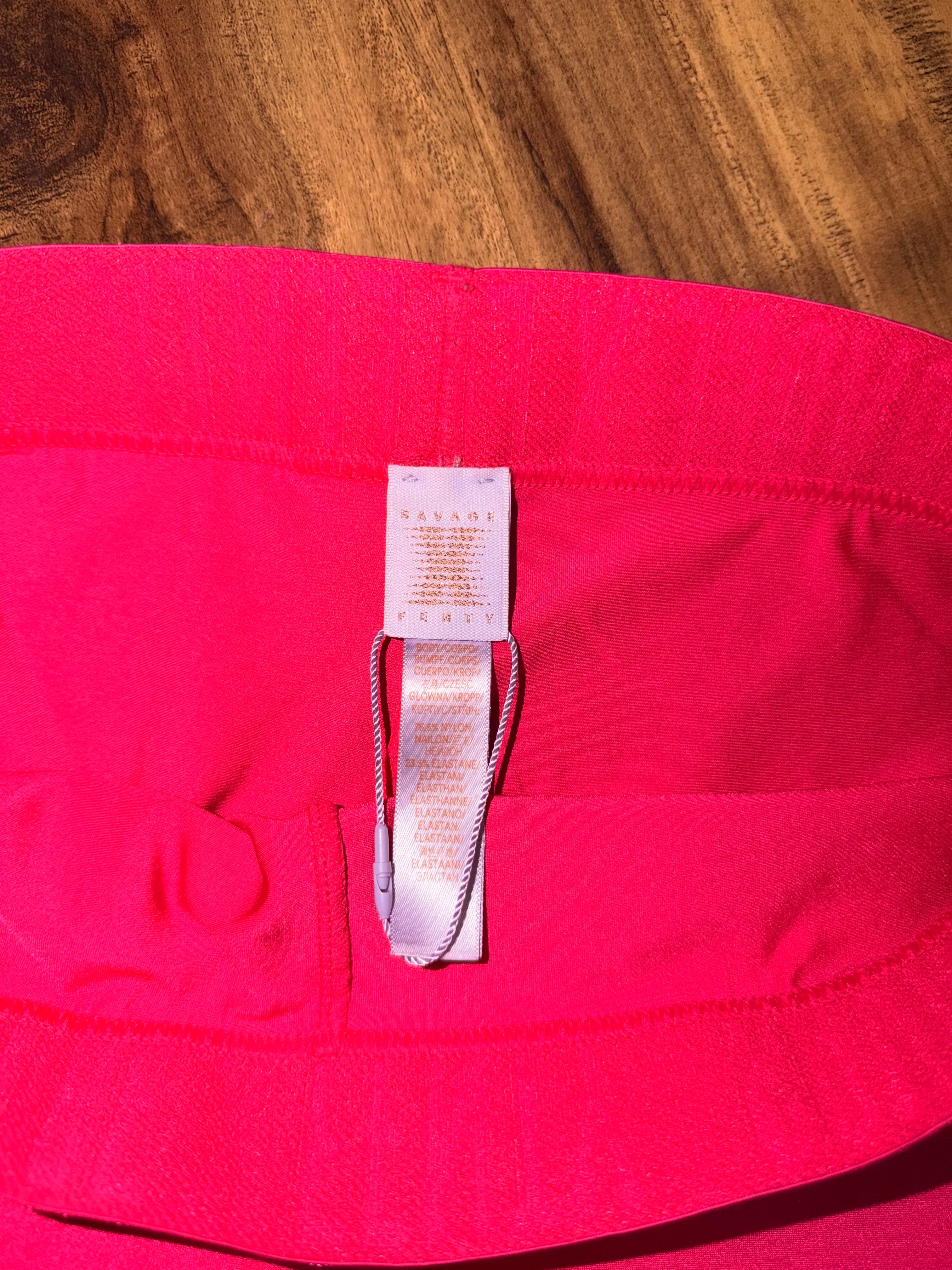 NWT Savage X Fenty Hot Pink Leggings - Medium