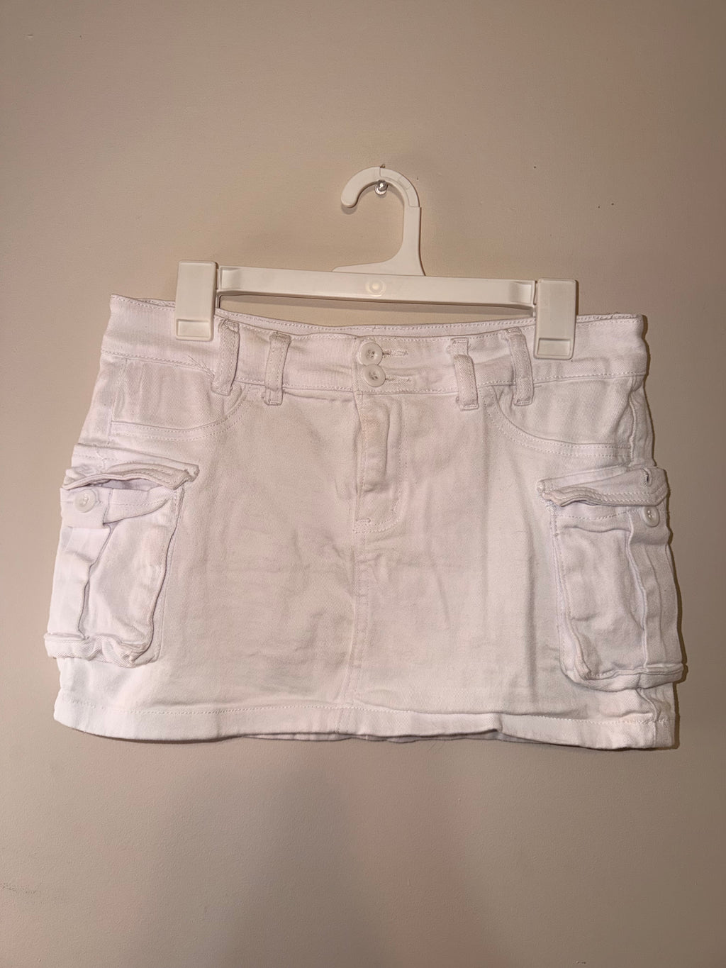 Shein White Cargo Mini Skirt - Large