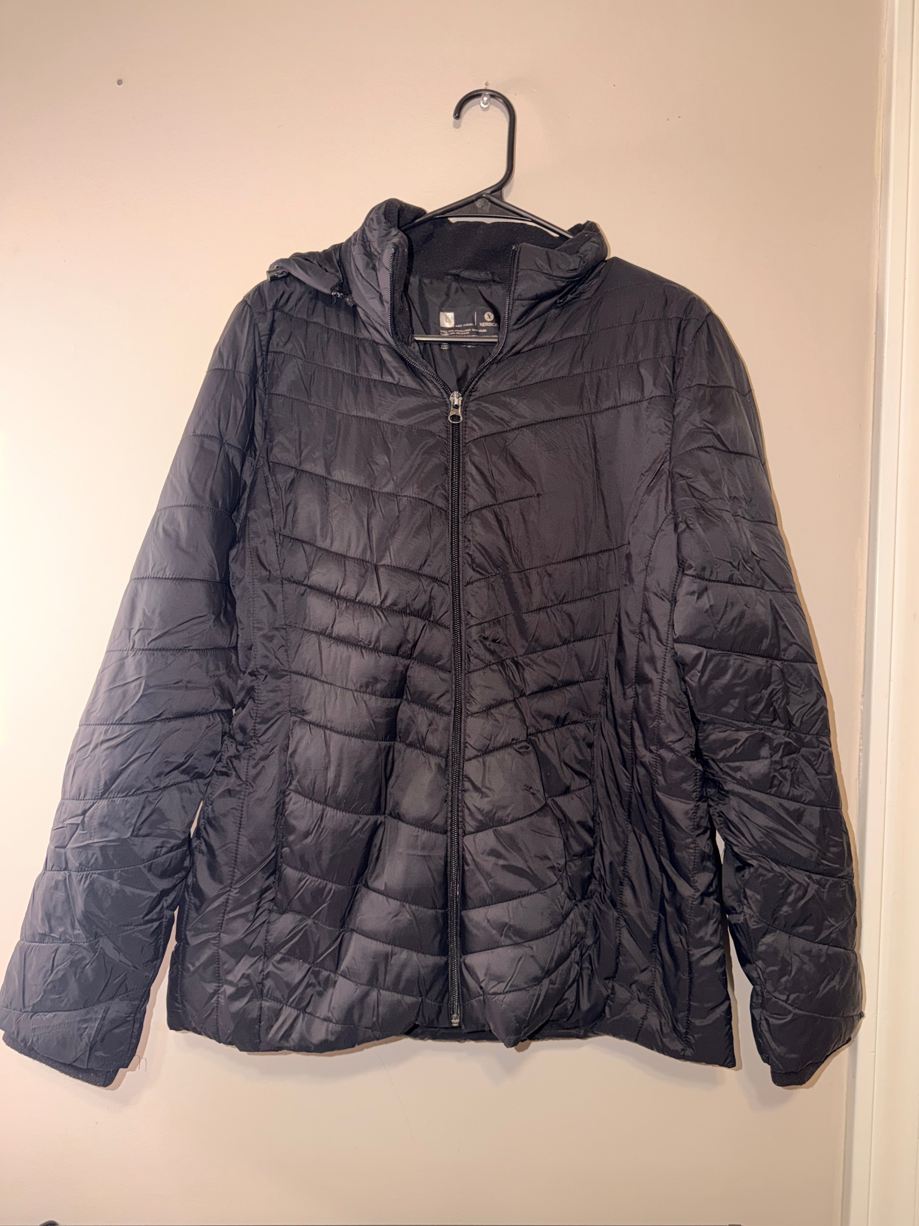 Xersion Women’s Black Puffer Jacket - Large