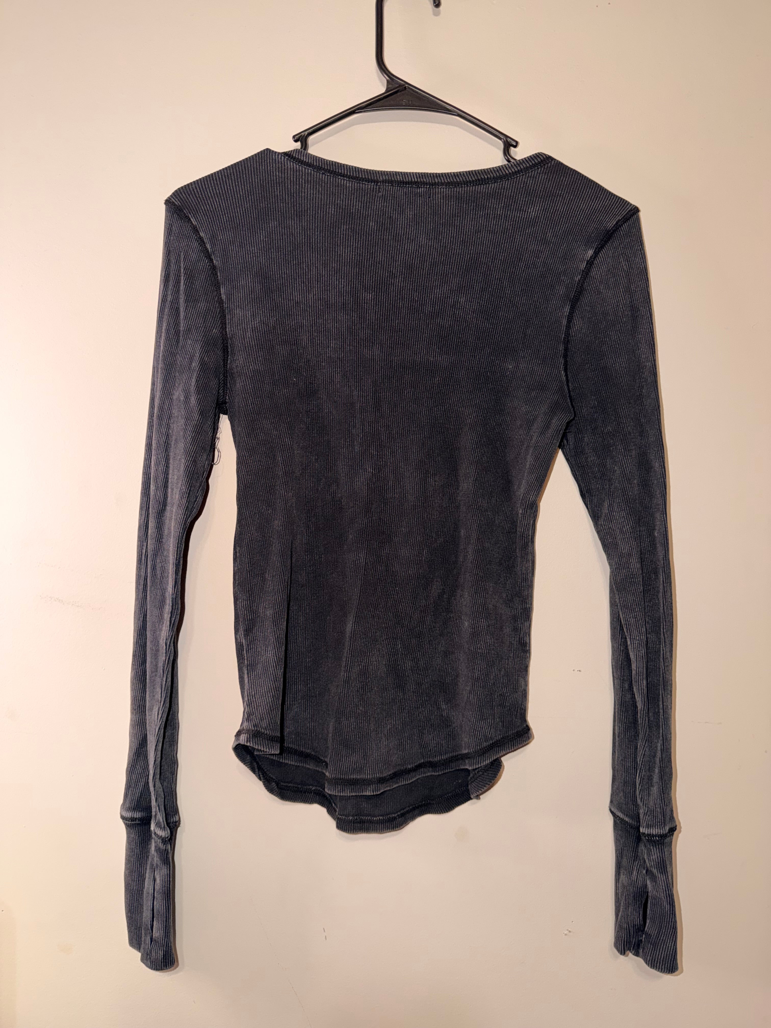 Stitch & Pine Mineral Wash Button Front Long Sleeve Top - Small