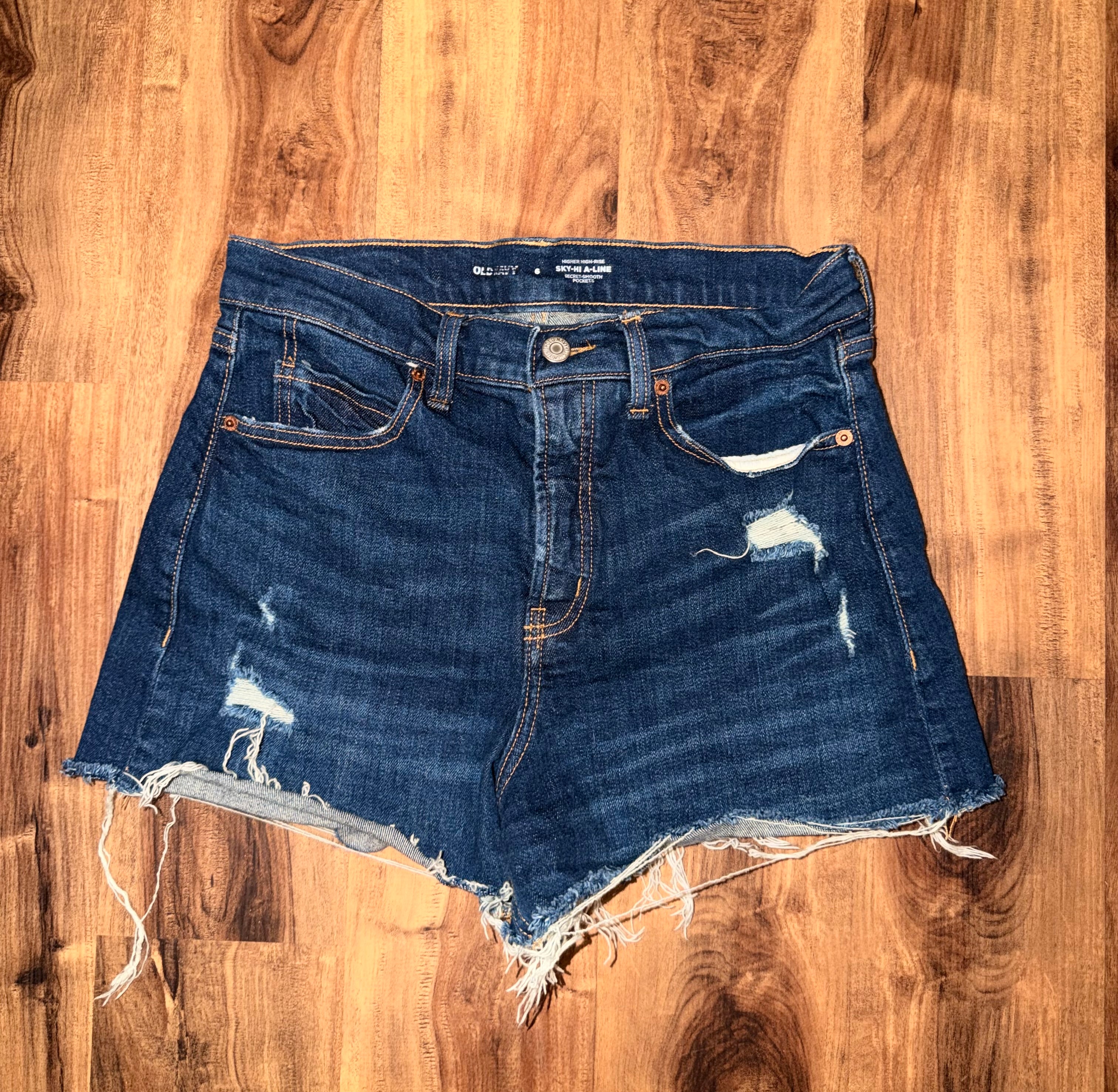 Old Navy Sky Hi A Line Denim Shorts - 6