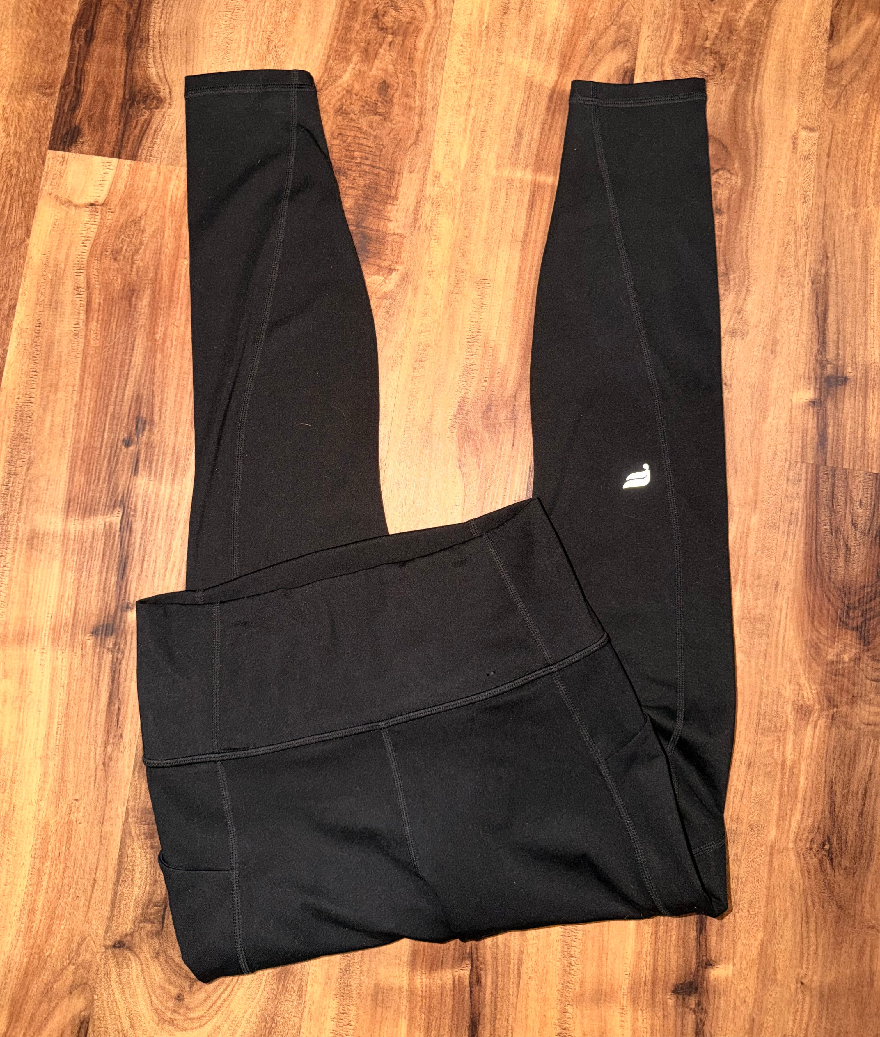 NWOT Fabletics Full Length Pocket Leggings - Medium