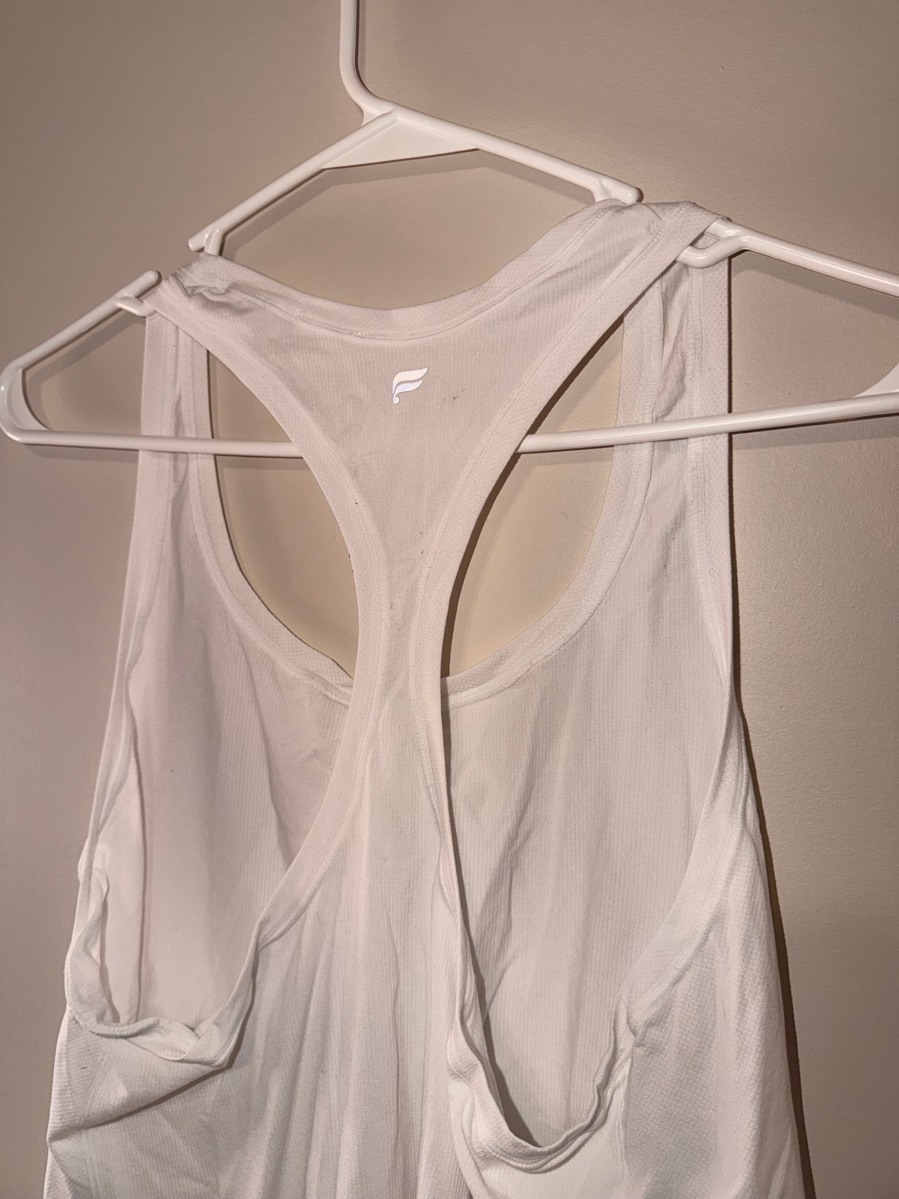 Fabletics Whisper Racerback Tank Top - Medium