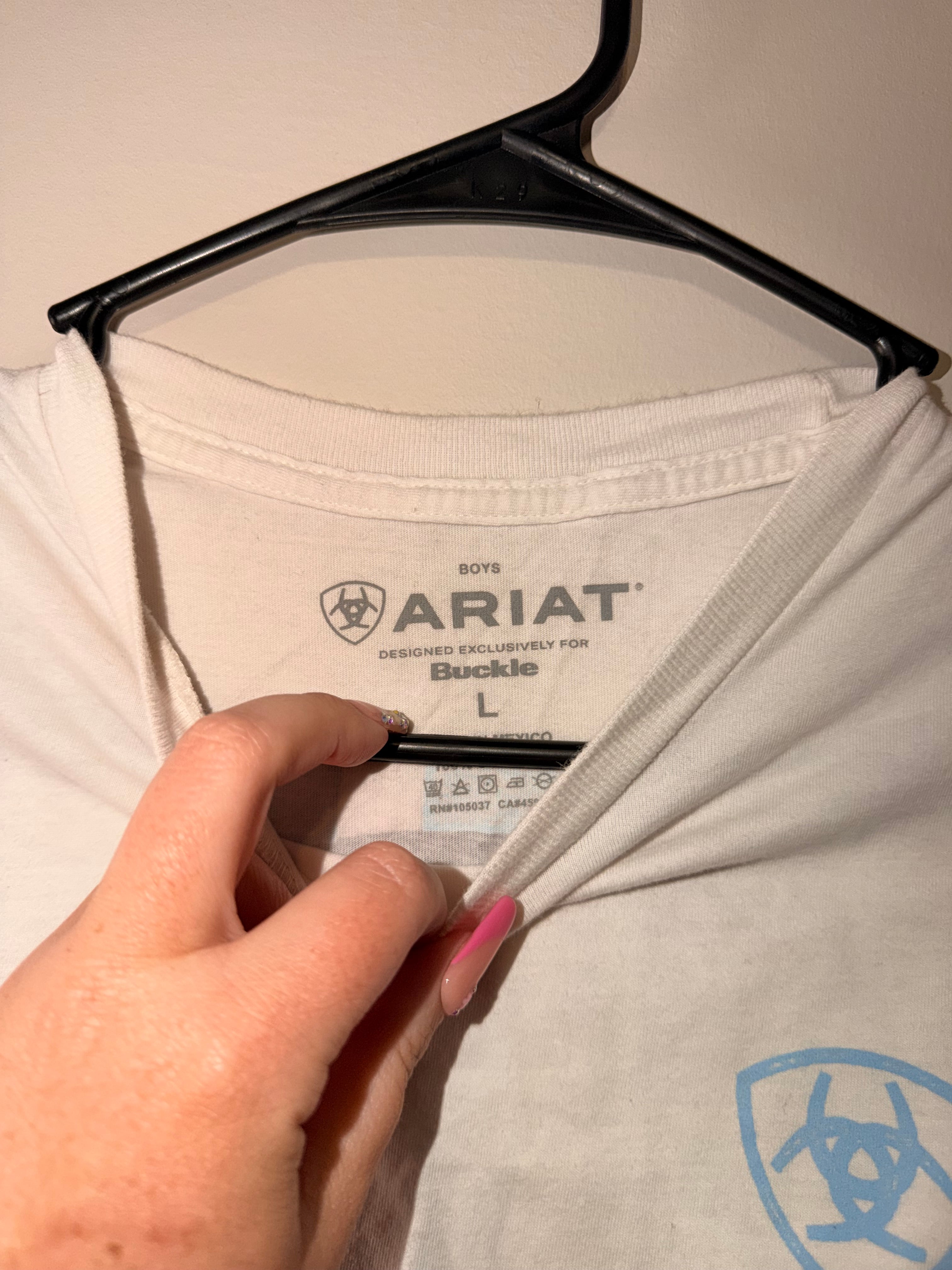 Ariat By Buckle Boys Graphic Tee - Large (10/12)